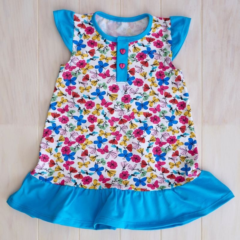 Kleid Gr. 86 Schmetterlinge und Blumen