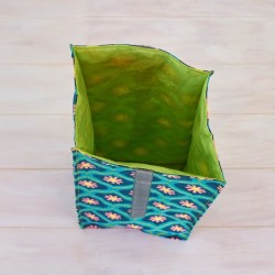 Lunchbag Blumen auf grünem Karomuster